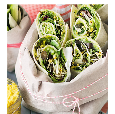 Wraps mit Avocadocreme, Feta und Sprossen