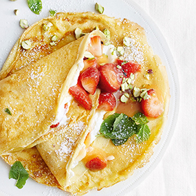 Palatschinken mit Ricotta und Erdbeeren