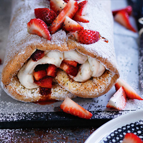 Mohn-Roulade mit Vanille-Mascarpone<br /><br />