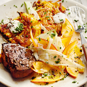 Steak mit Kürbisrösti und Fenchel-Kürbis-Salat