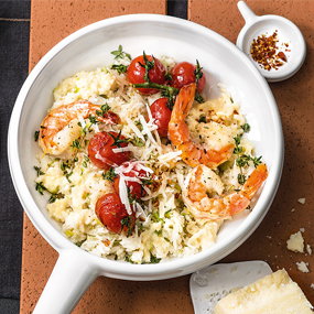 Karfiol-Risotto mit Garnelen und Tomaten