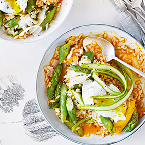 Spargelrisotto mit Paprika und pochiertem Ei<br />     